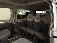 VW Multivan Edition ÜH eHybrid 180 kW 4M in Monosilber Metallic/Dach Deepblack