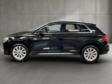 Audi Q3 35 TDI S line exterieur in MYTHOSSCHWARZ METALLIC