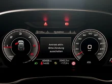 Audi Q3 35 TDI S line exterieur in MYTHOSSCHWARZ METALLIC