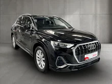 Audi Q3 35 TDI S line exterieur in MYTHOSSCHWARZ METALLIC