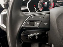 Audi Q3 35 TDI S line exterieur in MYTHOSSCHWARZ METALLIC