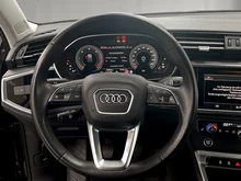 Audi Q3 35 TDI S line exterieur in MYTHOSSCHWARZ METALLIC