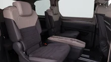 VW Multivan Style KR in Deep Black Perleffekt