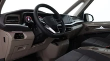 VW Multivan Style KR in Deep Black Perleffekt
