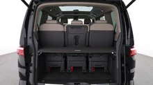 VW Multivan Style KR in Deep Black Perleffekt