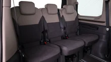 VW Multivan Style KR in Deep Black Perleffekt