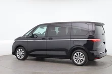 VW Multivan Style KR in Deep Black Perleffekt