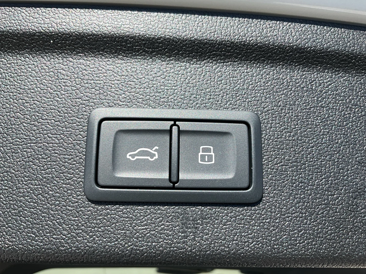 Bild eines Audi A3 allstreet 40 TFSI e