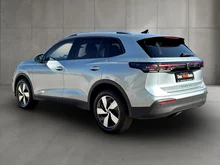 VW Tiguan Friends eTSI DSG in Oyster Silver Metallic