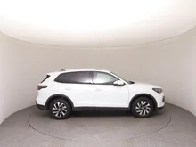 VW Tiguan Friends eTSI DSG in Pure White