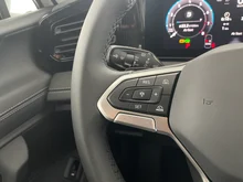 VW Tiguan Friends eTSI DSG in Pure White