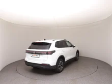 VW Tiguan Friends eTSI DSG in Pure White