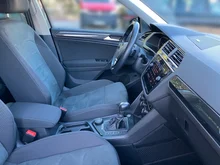 VW Tiguan Sky TDI SCR 4MOTION DSG in Indiumgrau Metallic