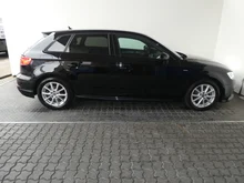 Thumbnail-Foto von Fahrzeug