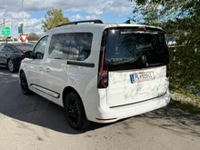 Thumbnail-Foto von Fahrzeug