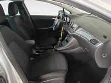 Opel Astra 1,2 Turbo Direct Injection Edition in silber - metallic