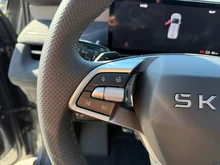 Škoda Peaq Sportline 90x in Graphit-Grau Metallic