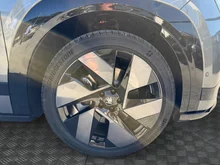 Škoda Peaq Sportline 90x in Graphit-Grau Metallic