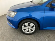 Thumbnail-Foto von Fahrzeug
