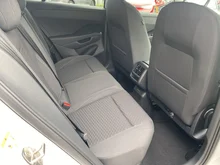 VW T-Roc Life eTSI DSG in Pure White Dach Black Uni