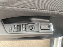VW T-Roc Life eTSI DSG in Pure White Dach Black Uni