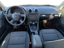 Audi A3 Sportback Sportb. 1.6 TDI Attraction in eissilber metallic
