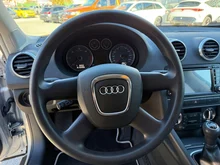 Audi A3 Sportback Sportb. 1.6 TDI Attraction in eissilber metallic