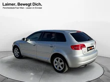 Audi A3 Sportback Sportb. 1.6 TDI Attraction in eissilber metallic