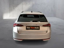 Škoda Octavia Combi Selection TDI DSG in Brillant-Silber Metallic