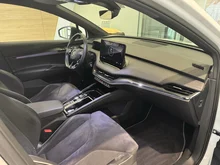 Škoda Enyaq Sportline 80 in Moon-Weiß Metallic