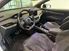 Škoda Enyaq Sportline 80 in Moon-Weiß Metallic