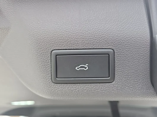 Bild eines VW Multivan Edition ÜH eHybrid 180 kW 4M
