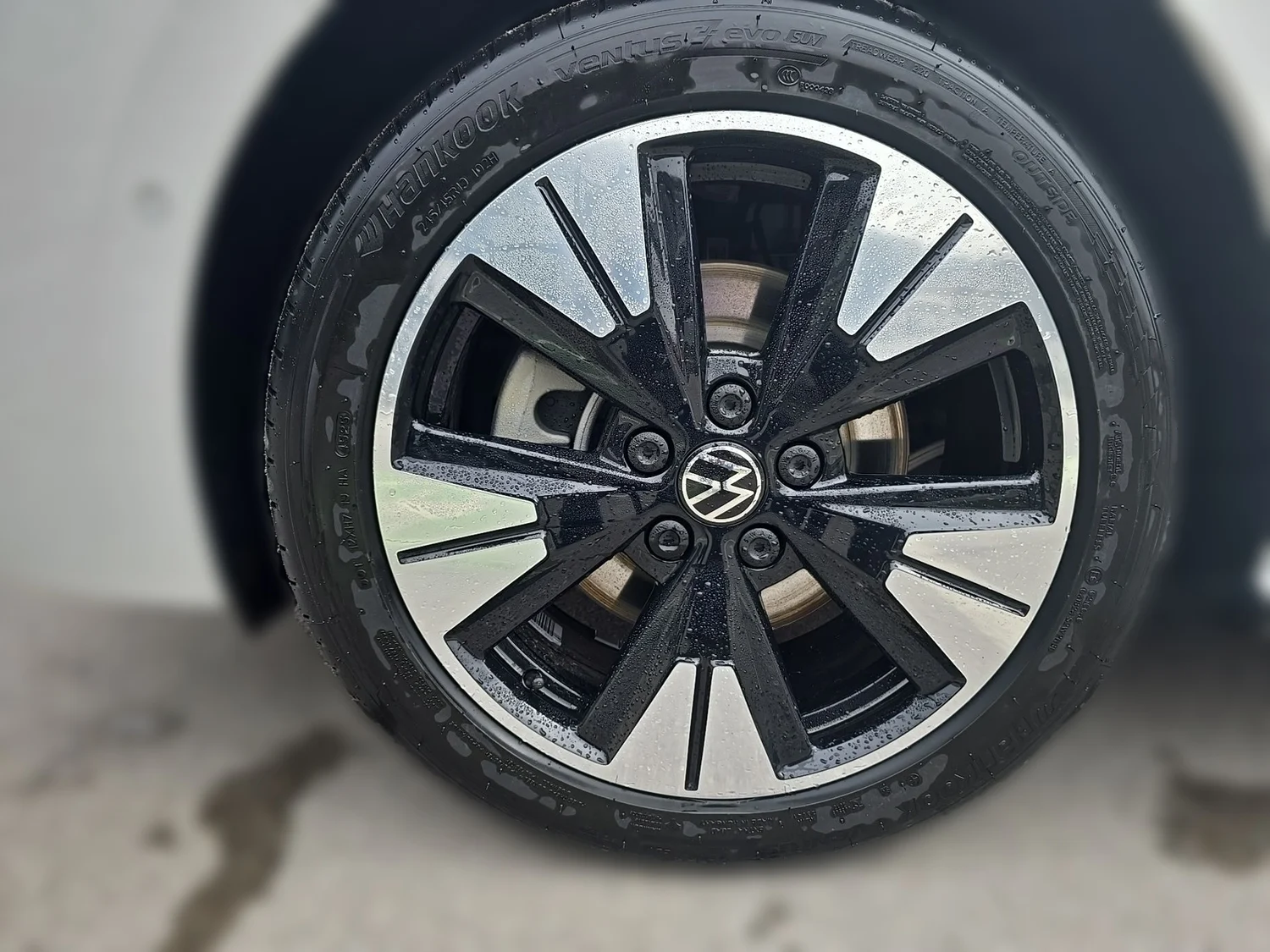Bild eines VW Multivan Edition ÜH eHybrid 180 kW 4M