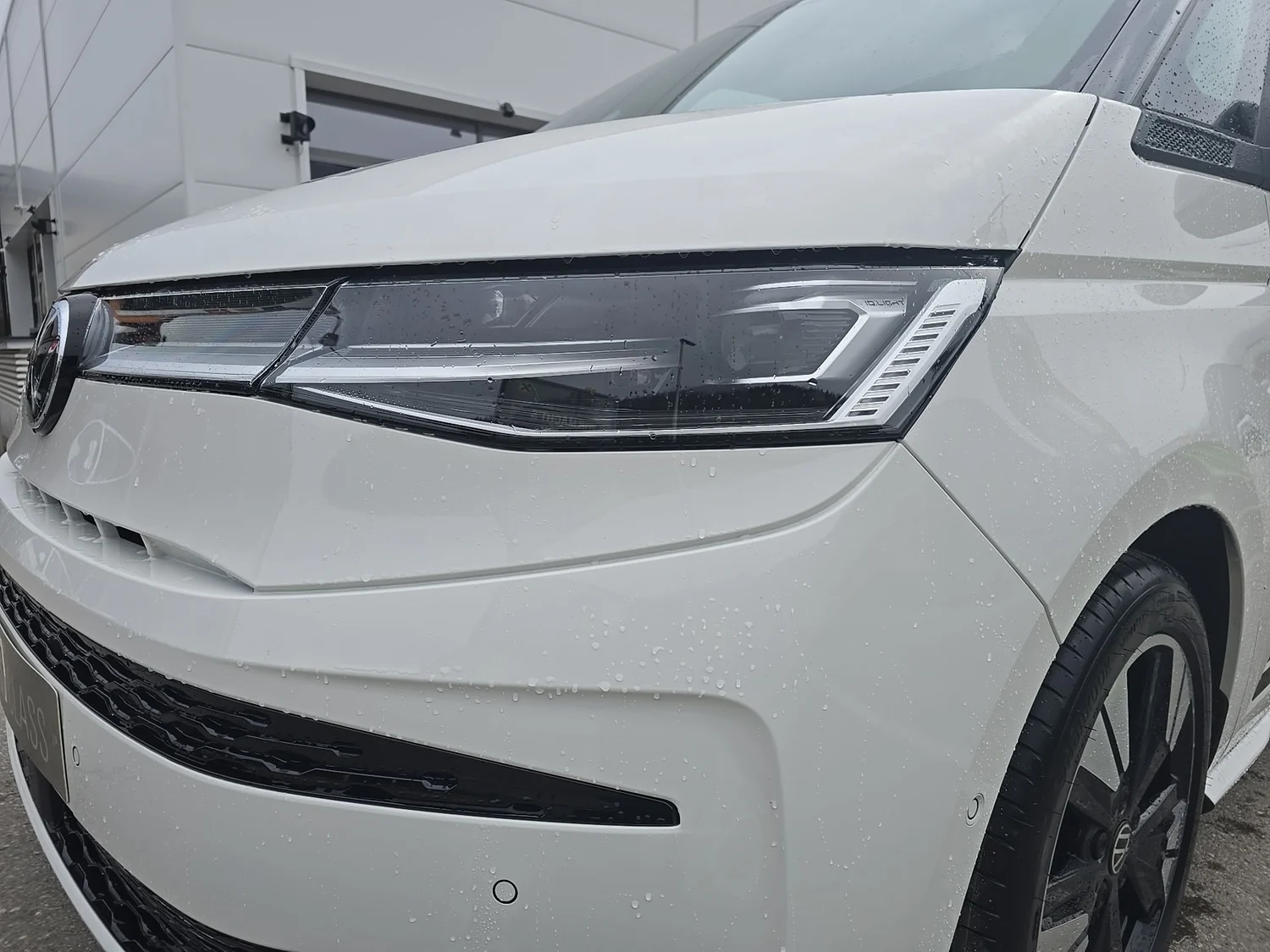 Bild eines VW Multivan Edition ÜH eHybrid 180 kW 4M