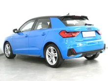 Thumbnail-Foto von Fahrzeug