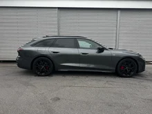 Audi A6 Avant quattro TDI 220 kW in Daytonagrau Perleffekt