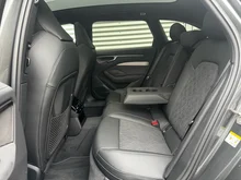 Audi A6 Avant quattro TDI 220 kW in Daytonagrau Perleffekt