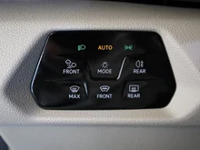 VW Multivan Business eHybrid 180 kW 4MOTION in Candyweiß