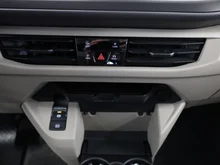 VW Multivan Business eHybrid 180 kW 4MOTION in Candyweiß