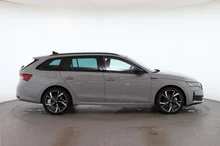 Škoda Octavia Combi Sportline TDI DSG in Stahl-Grau