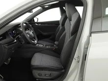 Škoda Octavia Combi Sportline TDI DSG in Stahl-Grau