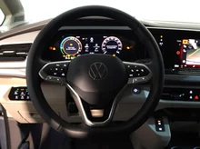 VW Multivan Life eHybrid 180 kW 4MOTION in Monosilber Metallic