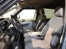 VW Multivan Life eHybrid 180 kW 4MOTION in Monosilber Metallic