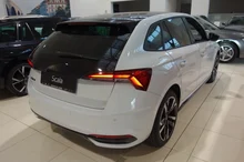 Thumbnail-Foto von Fahrzeug