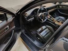 Porsche Panamera Sport Turismo GTS in mittelgrau - normal