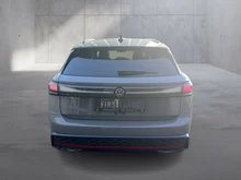 VW ID.7 Tourer GTX 4MOTION 250 kW - 86 kWh in Mondsteingrau Dach Schwarz