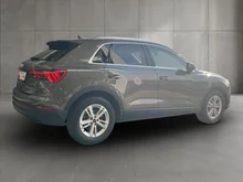 Audi Q3 35 TFSI intense in Chronosgrau Metallic