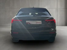 Audi Q3 35 TFSI intense in Chronosgrau Metallic