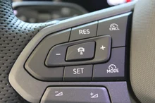 VW Tiguan Sport eHybrid DSG 150 kW in Pure White