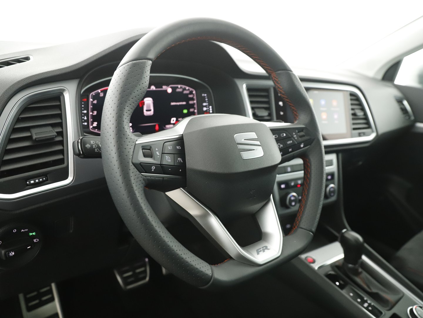 SEAT Ateca FR 2.0 TDI DSG 4Drive | Bild 16 von 29